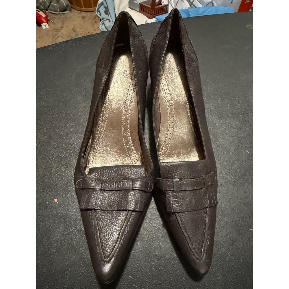 Brooks Brothers Brown‎ Pointed Toe Pumps in 8